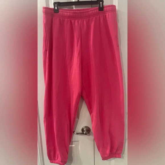 Victoria Secret PINK
IVY FLEECE CAMPUS BLING SWEATPANTS XL NWT - Picture 4 of 11